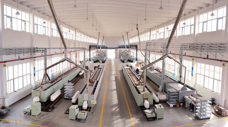 热烈庆祝湖南mg冰球突破新厂七号、八号窑乐成燃烧